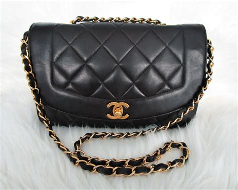 chanel mützen|chanel diana bag.